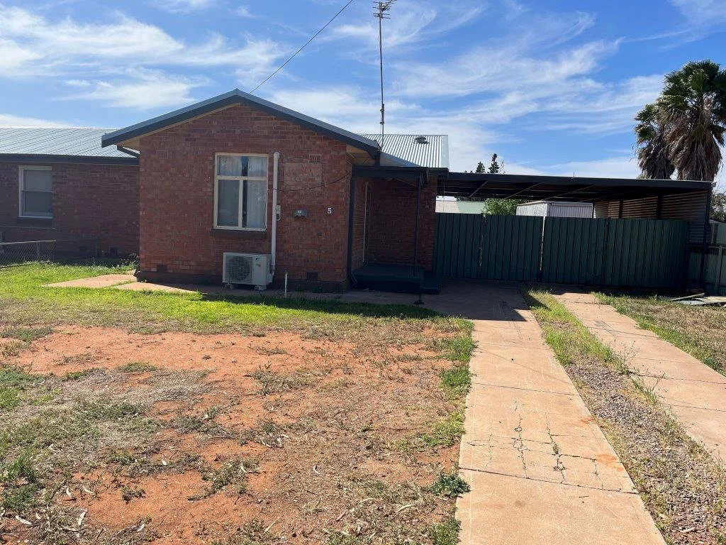 5 Shard Crescent, Whyalla Stuart SA 5608