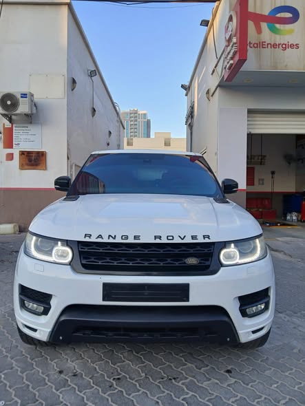 رينج روفر سبورت 🤍 موديل 2014 بجميع الخيارات، نسخة الخليج بمحرك V8 مع شاحن توربينيext1 range-rover-sport-2014-model-full-option-gcc-v8-supercharged-64838674464385111