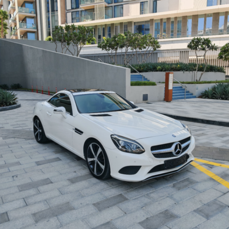2017-Meercedes Benz SLC 300 Amg  Full option 2.0L/4 Cyl Gcc Specs63702666856194110