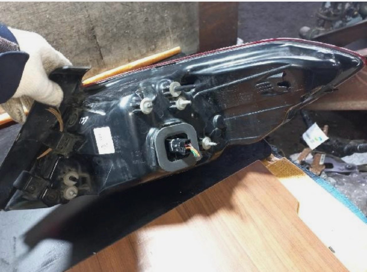 النزهه63702427518723112