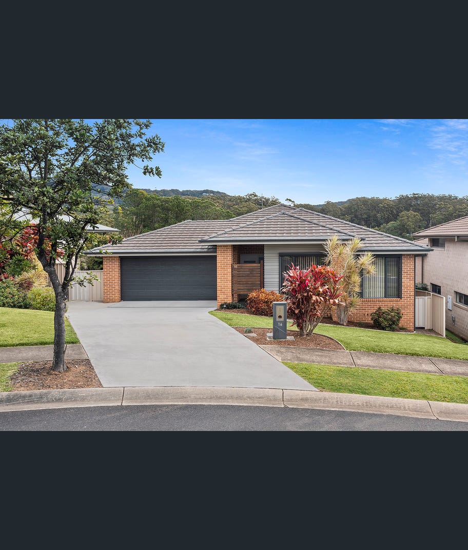 16 Bruce Taylor Circuit, Korora, NSW 2450
