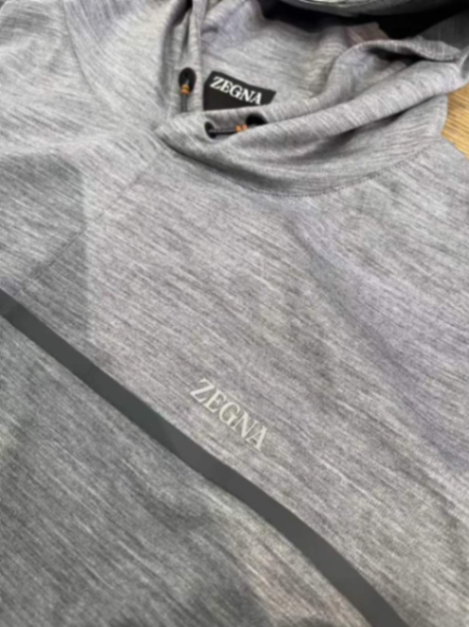ZEGNA 100% Wool Performance Hoodie – Light Grey | Size M/L63236161190401111