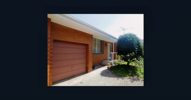 2/22 Kasouka Road, Camberwell