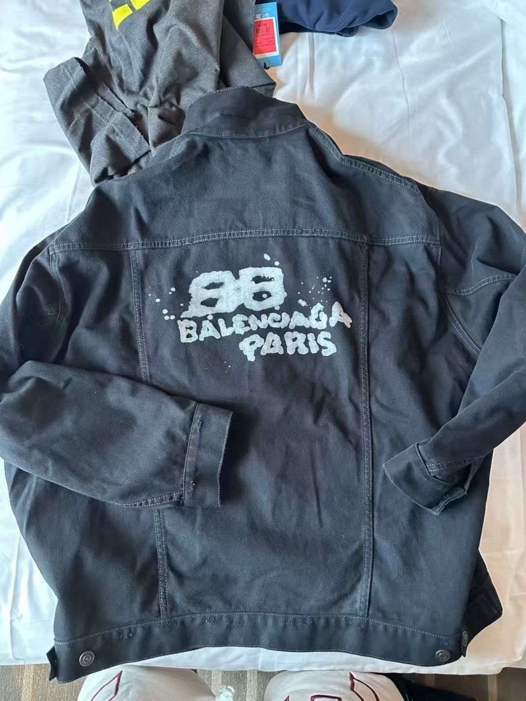 Balenciaga巴黎世家 23ss涂鸦牛仔外套63692423341955111
