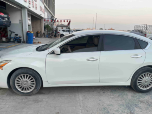 نيسان ألتيما 2014 2.5 لتر 4 سلندر أبيض62894687992066110