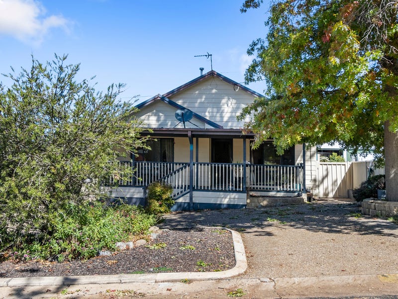 1/9 Adina Place, Cooma, NSW 2630