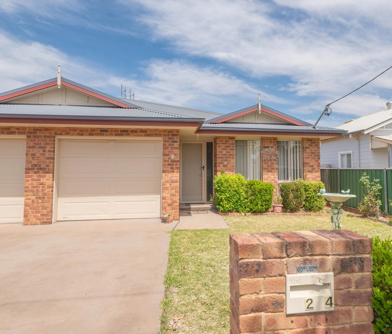 2/4 Parkes Street, Forbes NSW 2871