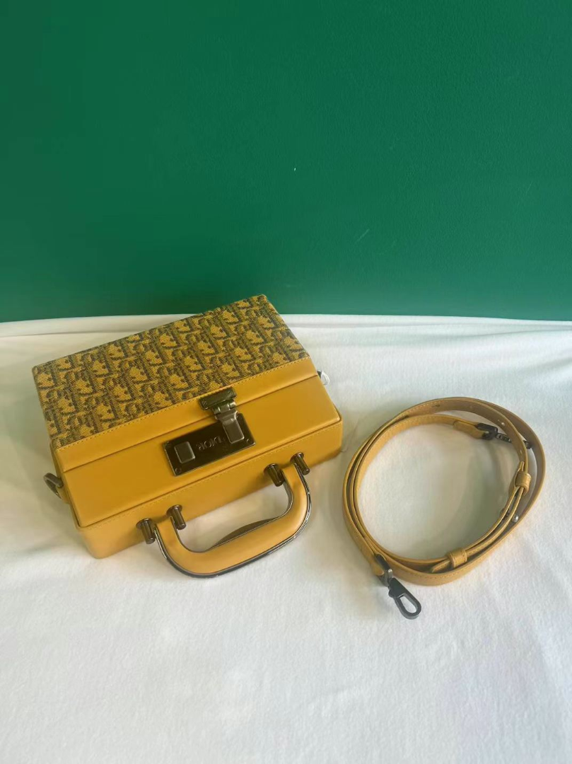 Dior Lock Vintage Box Bag – Yellow Dior Monogram | Pre-owned | Unisex63228201127298111