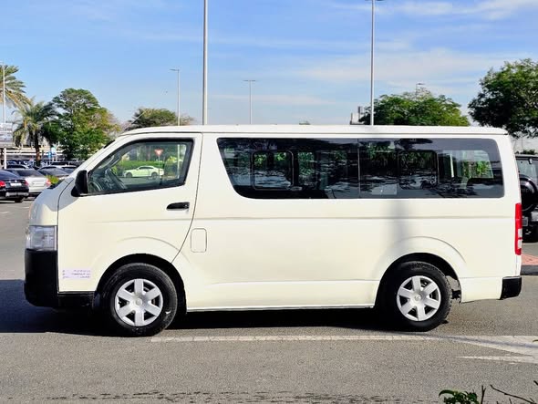 toyota-hiace-model-2016-gcc-64850805985922112