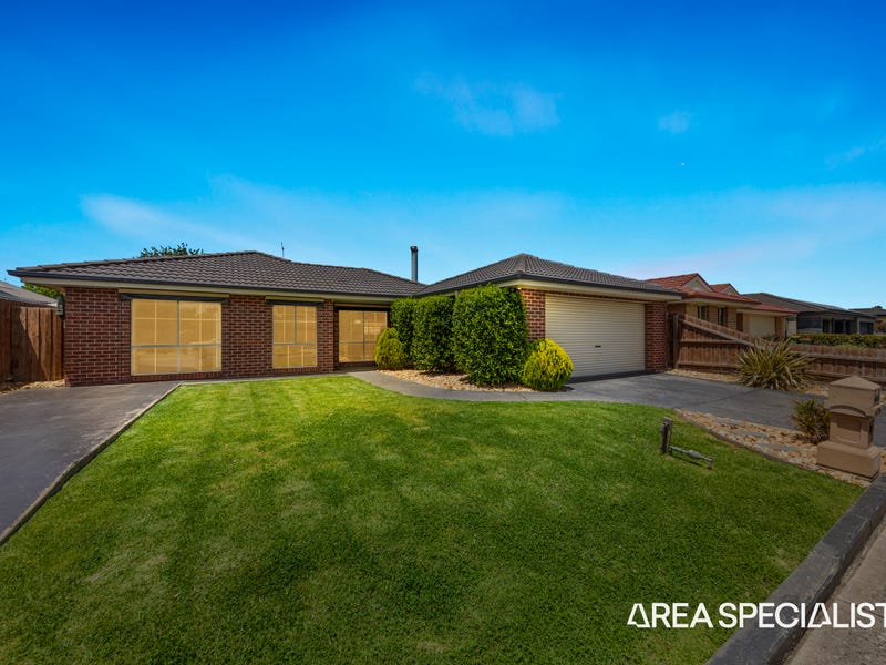 18 Bailey Boulevard, Koo Wee Rup, Vic 3981