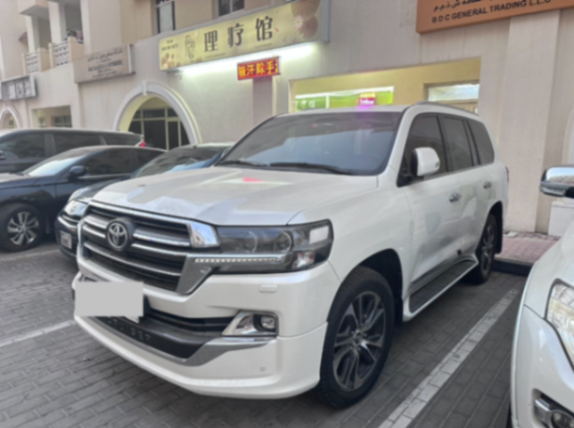 Toyota Land Cruiser 2020 5.7L White62894442566275110