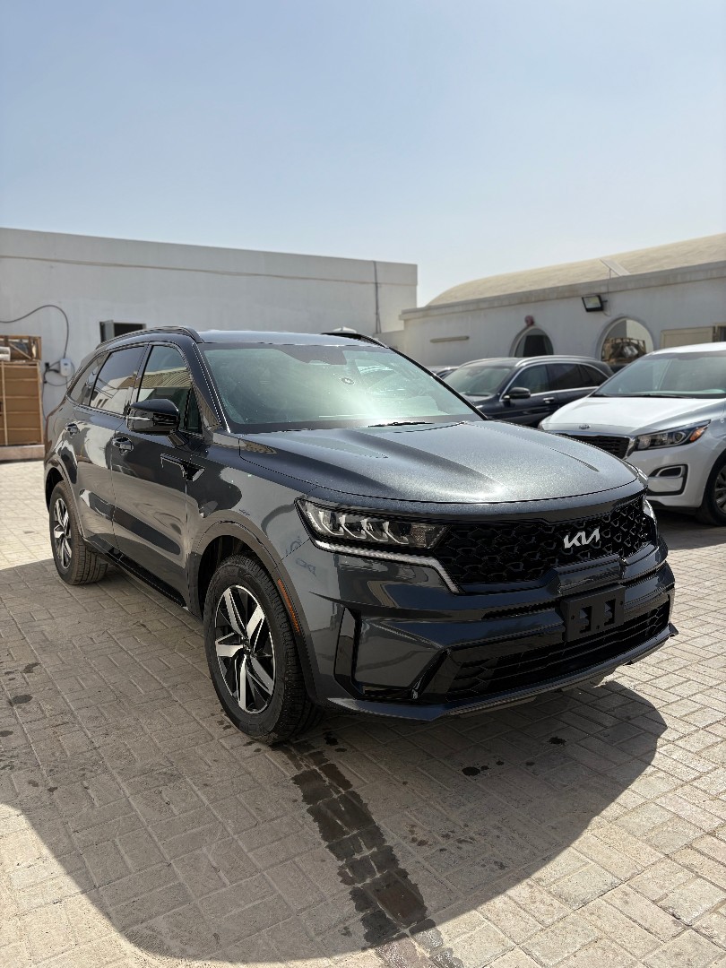كيا سورينتو ٢٠٢٢ سعة ٢.٥ لتر دفع أمامي بالوقود بنزين أوتوماتيكي دفع أماميext1 kia-sorento-2022-2-5l-fwd-petrol-auto-fwd-65315551656449111