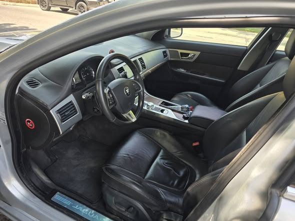 jaguar-xf-2014-64860001043971111