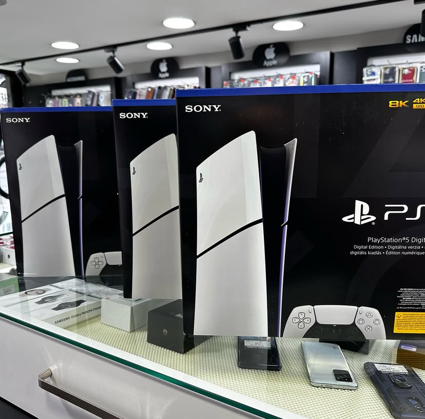 Brand New PlayStation 5 1TB 63723618238211110