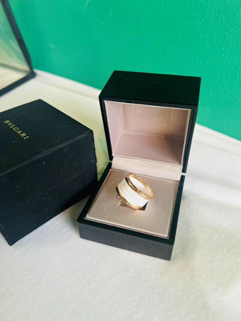 Bvlgari B.zero1 Ring – White Ceramic & 18K Rose Gold, Size 56 | Excellent Condition63228139140610110