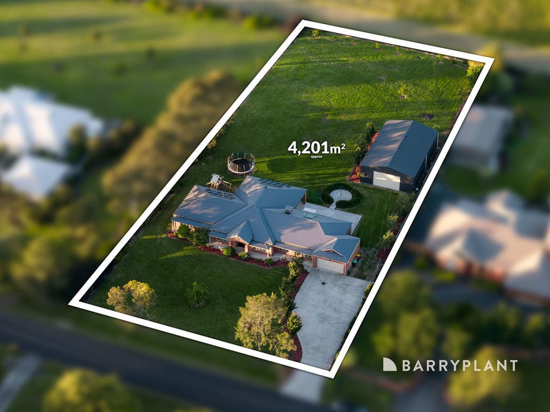 37 Fairway Drive, Drouin, Vic 3818
