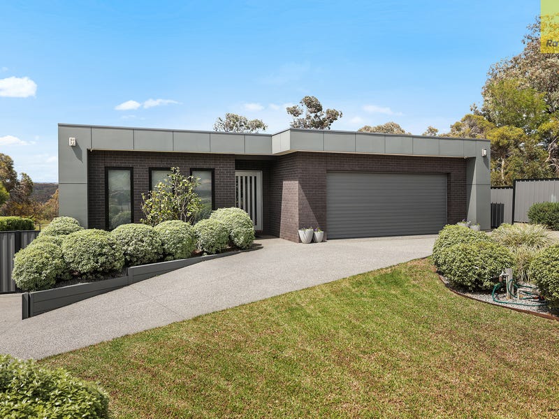 18 Links Road, Darley, Vic 3340