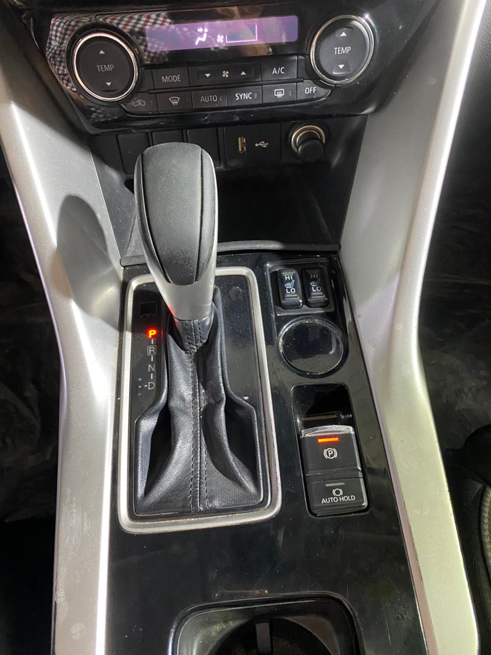 /ar/city-riyadh1/cate-car-used-car/mitsubishi-eclipse-cross-2019-6425604357657811/-7
