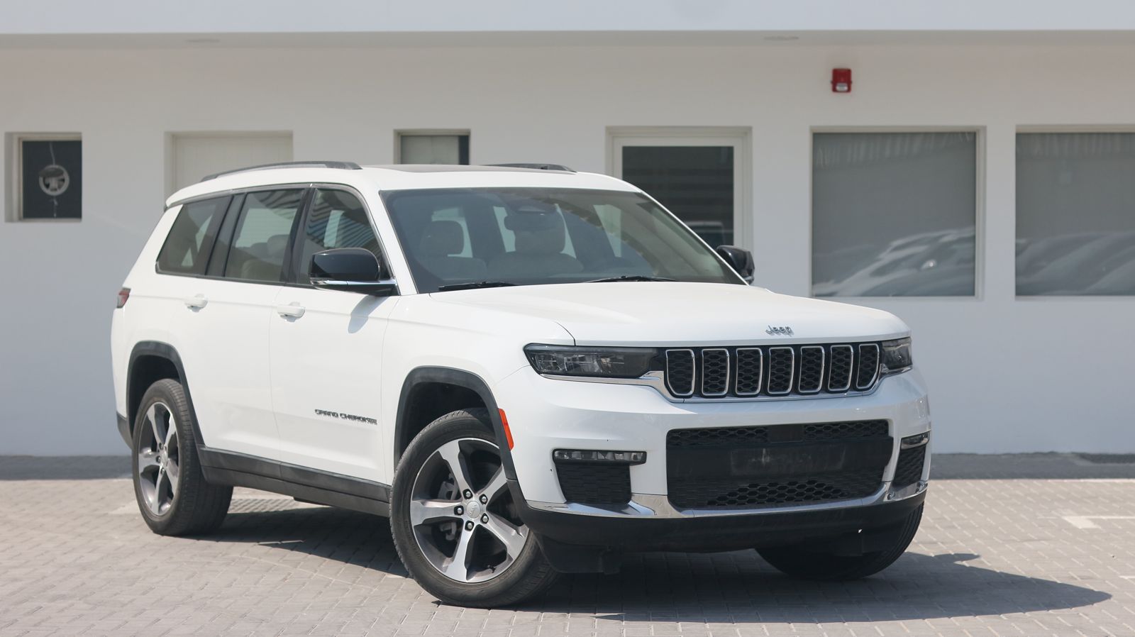 /ar/city-dubai/cate-car-used-car/jeep-grand-cherokee-limited-2023-vxr-6407662538201911/-5
