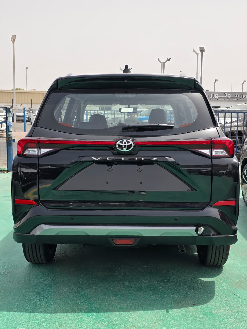 TOYOTA VELOZ 1.5L  7-SEATS 202563725514259585112