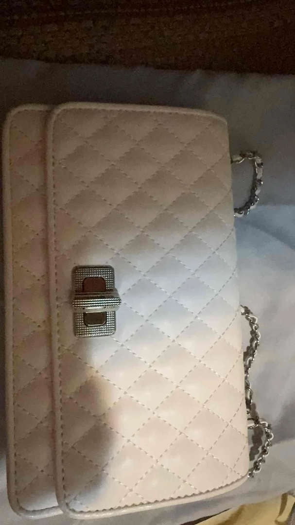 CHARLES&KEITH bags63432942133890110