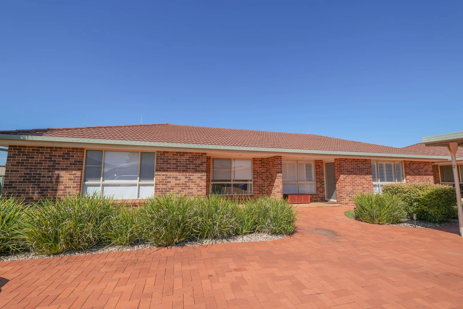 1&2/7 George Field Drive, Parkes NSW 2870