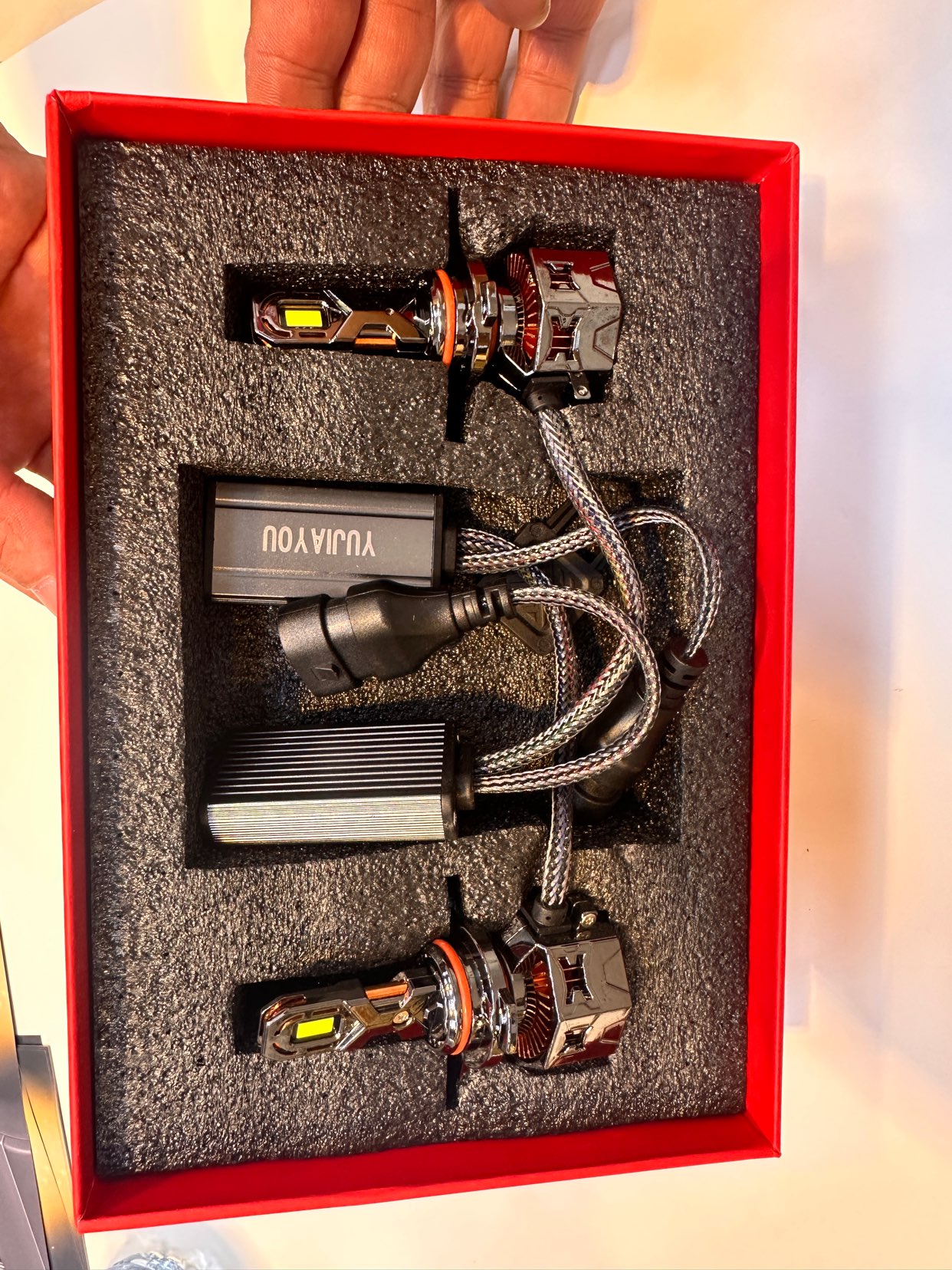 Automotive LED64389112372225113