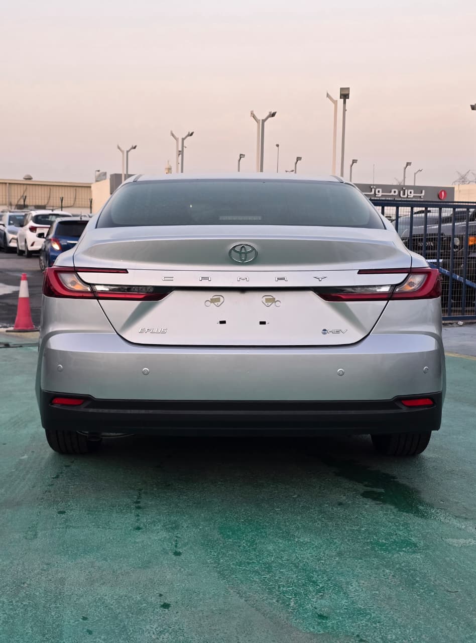 TOYOTA CAMRY E-PLUS HYBRID 202563780721878659112