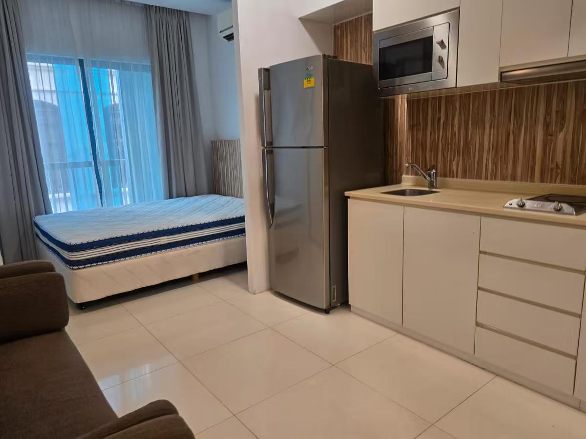 1b1b, $3000, downtown, 100 meters from exit F of Hualapark subway station, 218646,63621038836609113