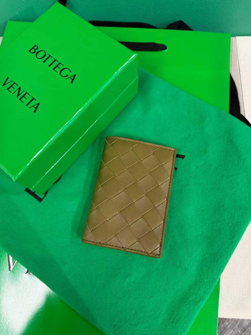 Bottega Veneta Card Holder – Pre-Owned