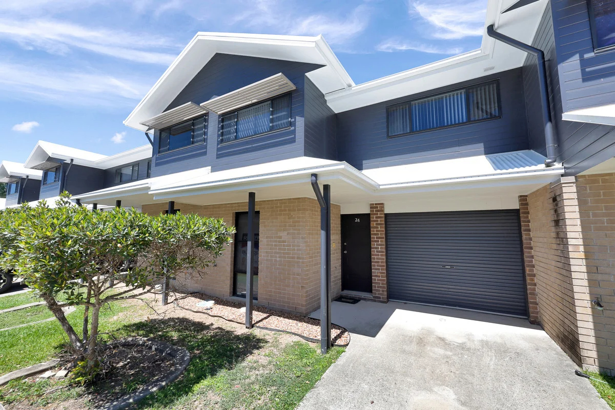 24/7 Bilgola Place, Blacks Beach QLD 4740