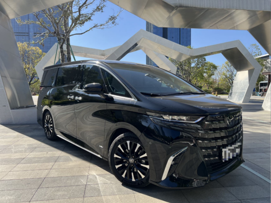 2024 model 40-series Alphard, available for charter63303505320322110
