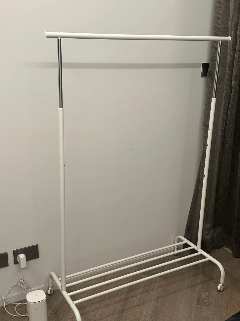 Hang up the clothes hanger63499470131330111