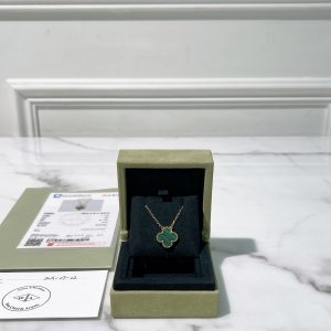 VCA VINTAGE ALHAMBRA NECKLACE