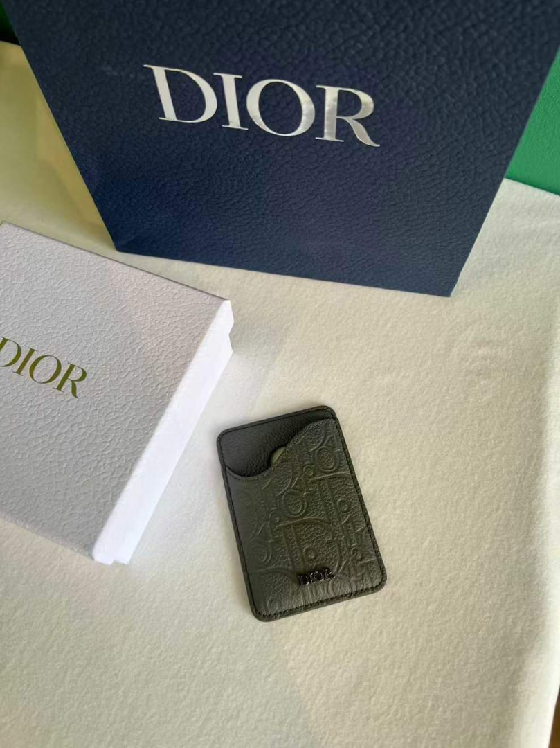Dior Magnetic Cardholder for iPhone – Black Calfskin | Like New20 Dior Magnetic Cardholder for iPhone – Black Calfskin | Like New632278304345621120