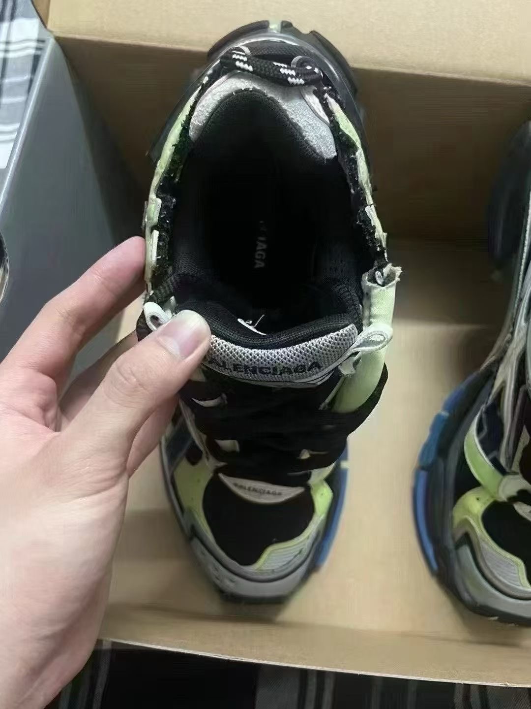 Balenciaga Black Gray Green Runner63682845200641112