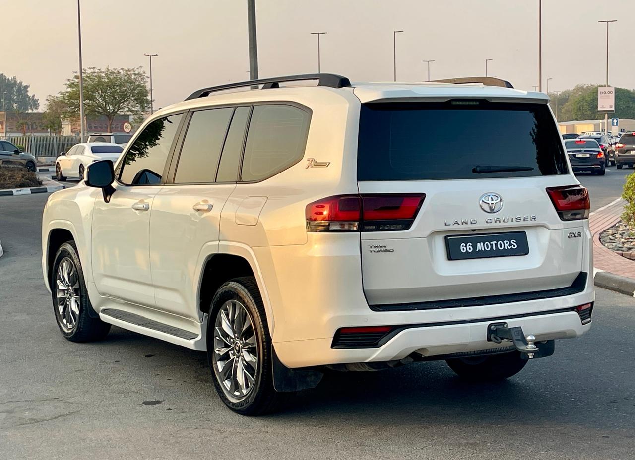2022 Twin Turbo Land Cruiser GXR GCC Specs 3.5L Engine63834094797057113