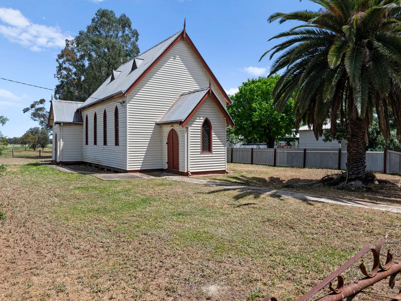 33 Halls Road, Goorambat, Vic 3725