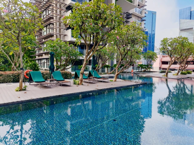 Newton Suites63415935406082111
