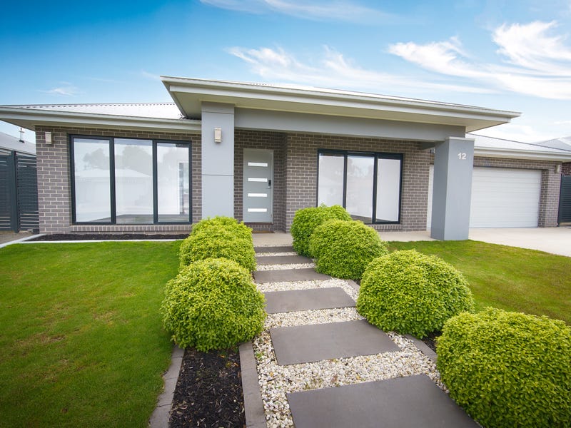 12 Seater Close, Horsham, Vic 3400