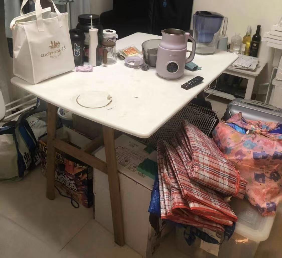Free dining table available63601934386051110