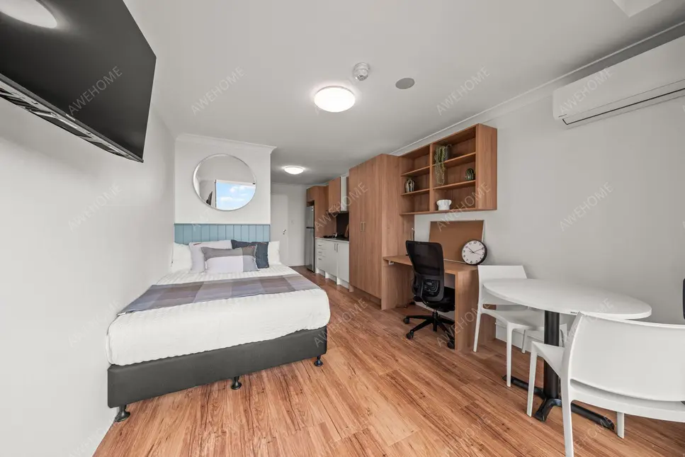 Penthouse Single Studio