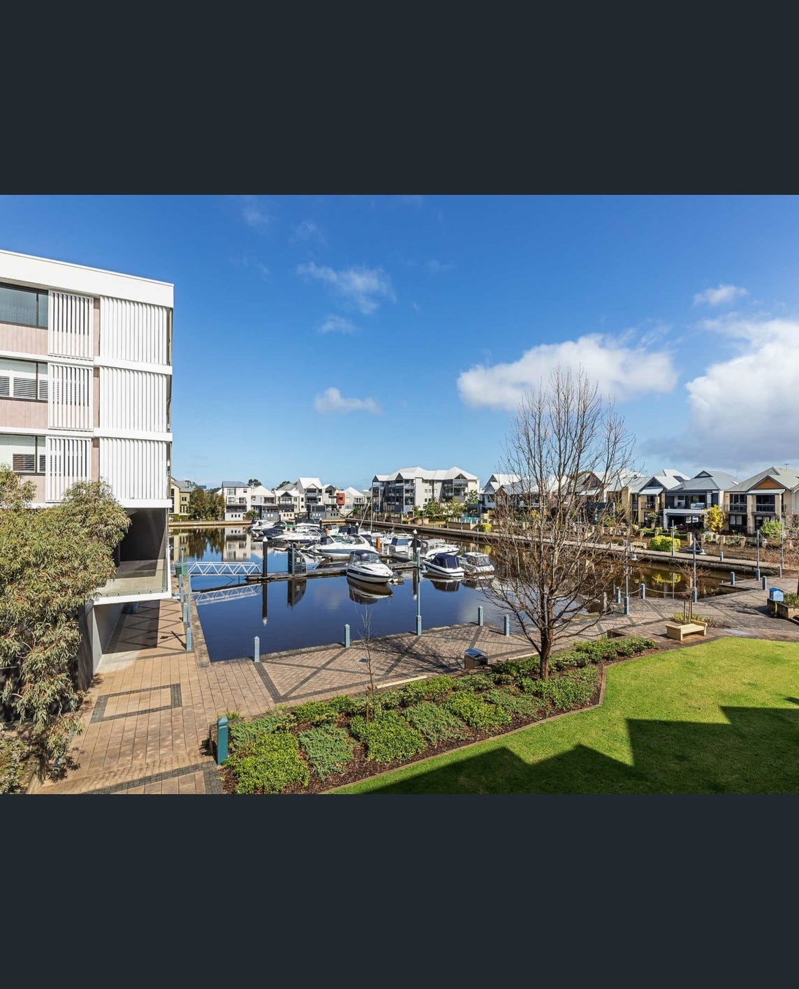 2/10 Marina Drive, Ascot, WA 6104