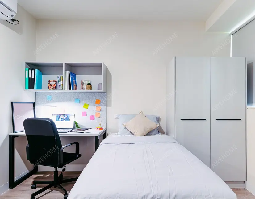 Private Studio Gold64241546841475111