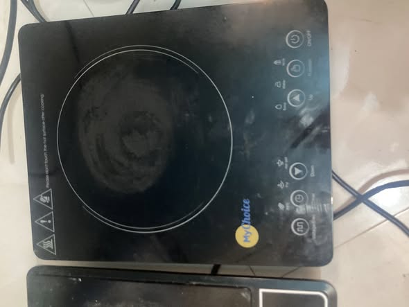 طباخ كهربائي معروض للبيع