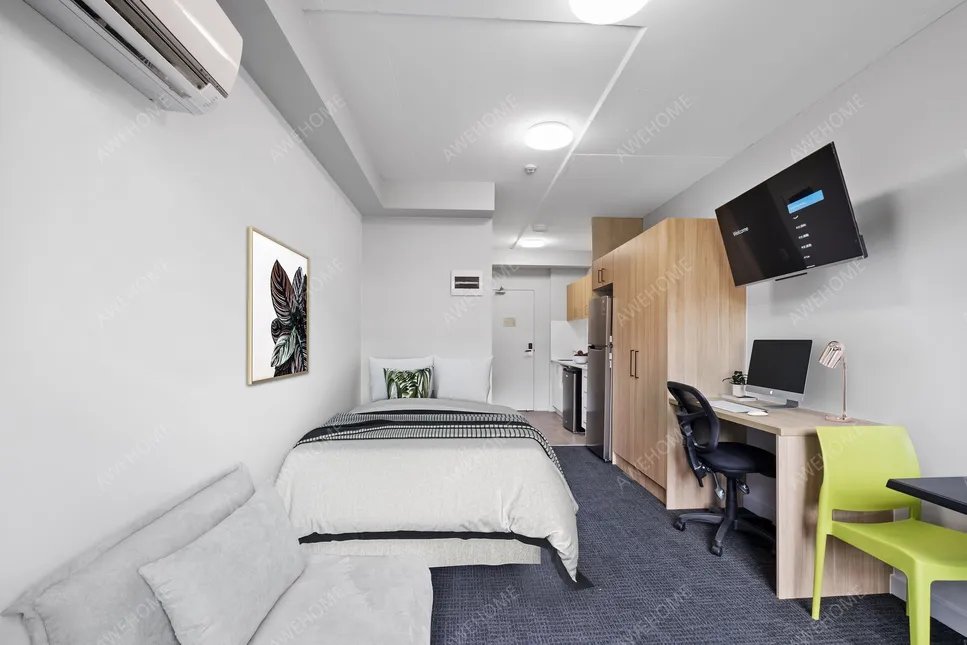 Superior Single Studio