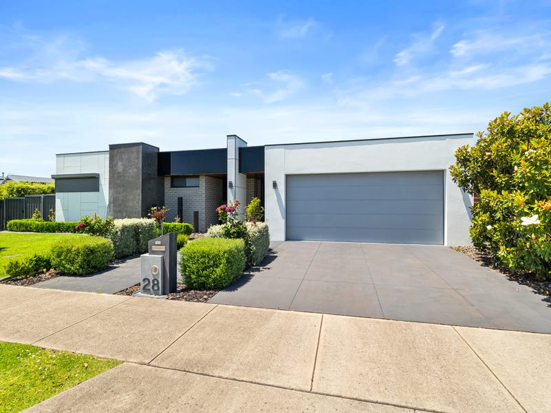 28 Mitchell Drive, Traralgon, Vic 3844