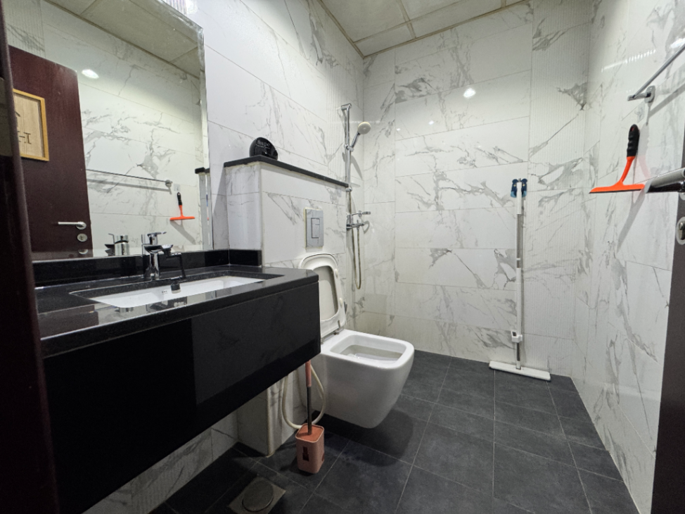 Amirtage 1BEDROOM63329059355009114