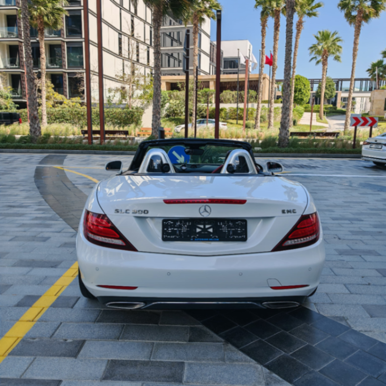 2017-Meercedes Benz SLC 300 Amg  Full option 2.0L/4 Cyl Gcc Specs63702666856194114