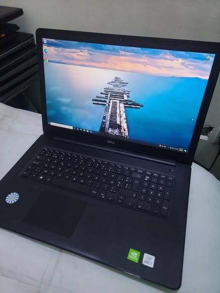 كمبيوتر محمول ديل بمعالج إنتل كور آي7 من الجيل العاشر65084431335297110